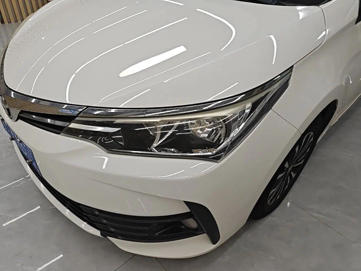 Toyota Corolla 2017 Revised Version 1.2T S-CVT GL-i — миниатюра 8