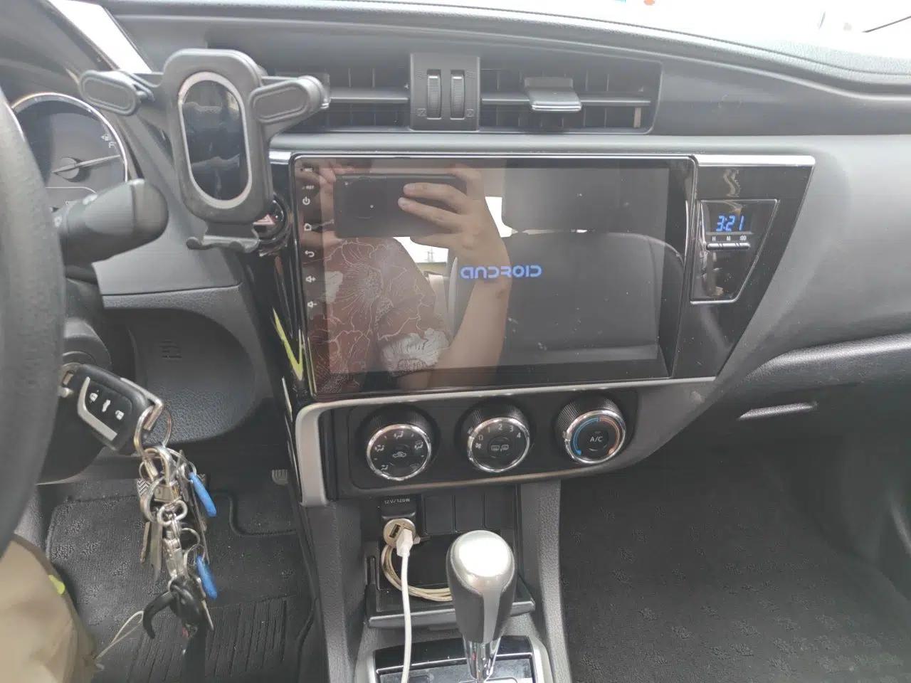 Toyota Corolla 2017 Revised Version 1.2T S-CVT GL — миниатюра 13