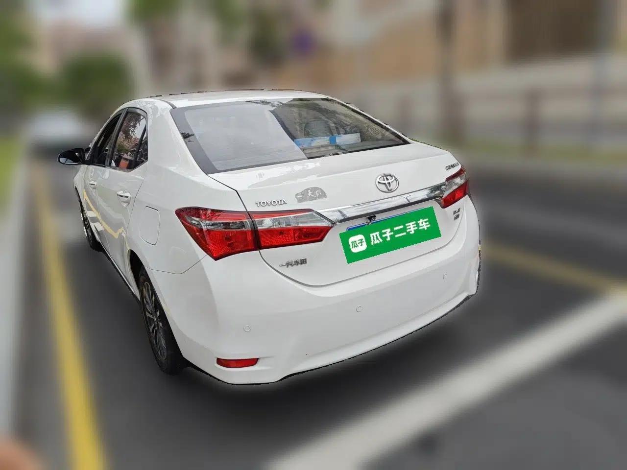 Toyota Corolla 2017 Revised Version 1.2T S-CVT GL — миниатюра 4