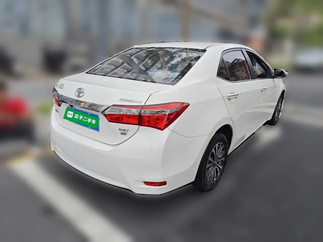 Toyota Corolla 2017 Revised Version 1.2T S-CVT GL — миниатюра 6
