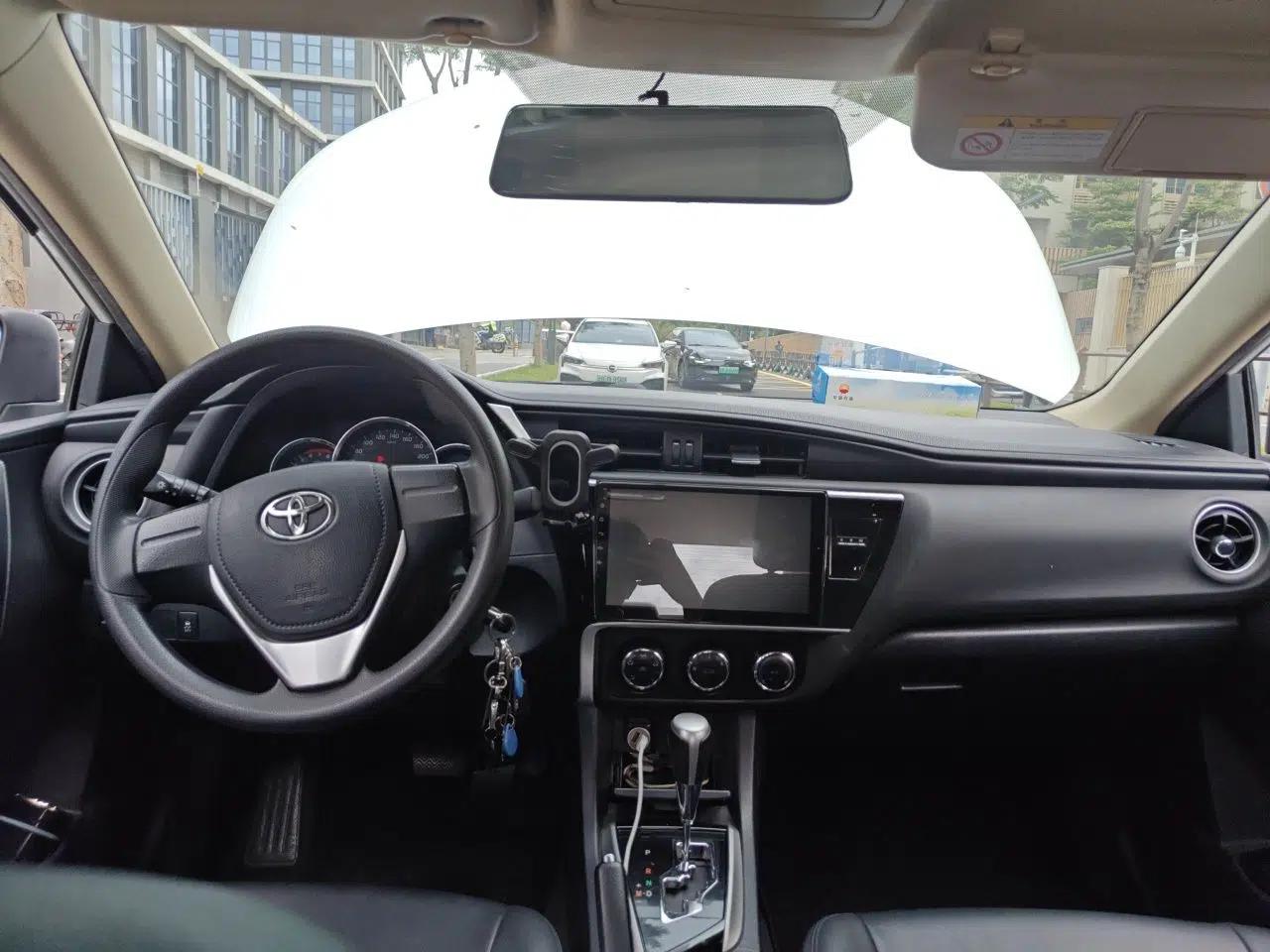 Toyota Corolla 2017 Revised Version 1.2T S-CVT GL — миниатюра 9