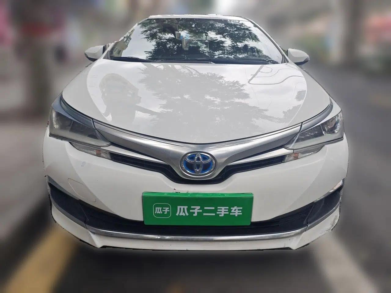 Toyota Corolla 2017 Revised Dual-Engine 1.8L E-CVT Leading Edition — миниатюра 2