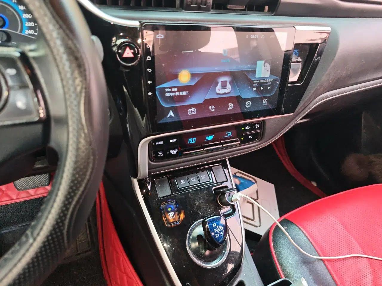 Toyota Corolla 2017 Revised Dual-Engine 1.8L E-CVT Elite Edition — миниатюра 13