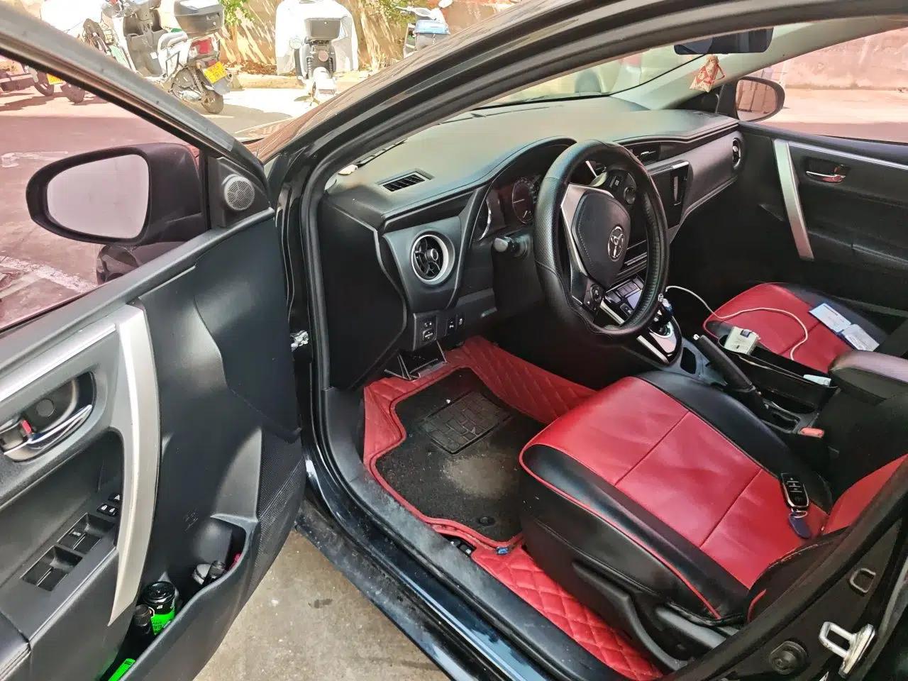 Toyota Corolla 2017 Revised Dual-Engine 1.8L E-CVT Elite Edition — миниатюра 16