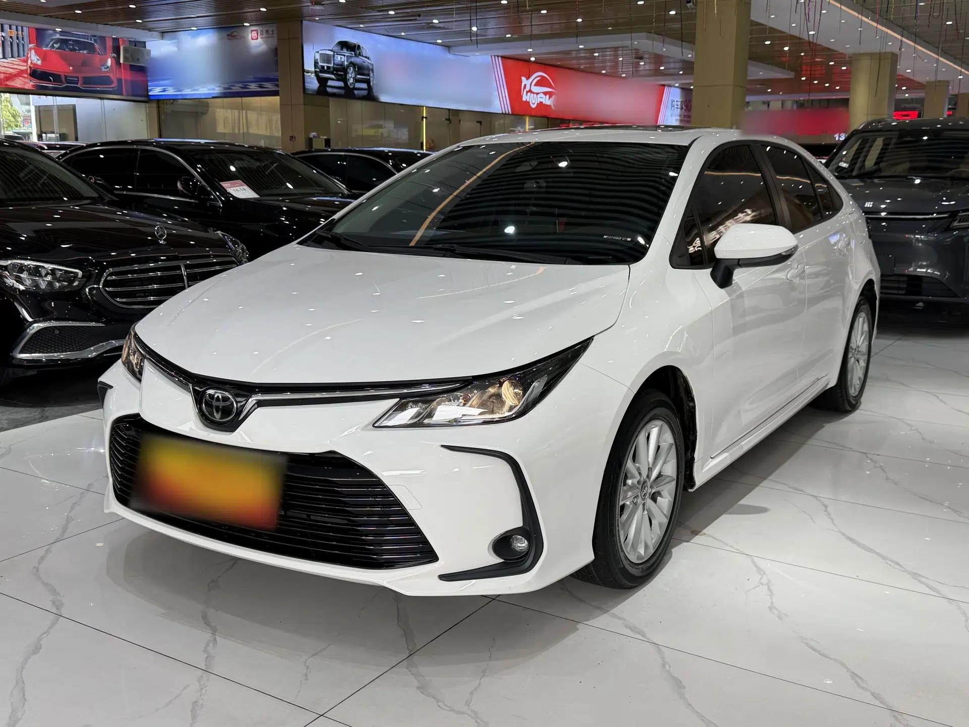 Toyota Corolla 2021 1.2T S-CVT Elite PLUS Edition — миниатюра 1