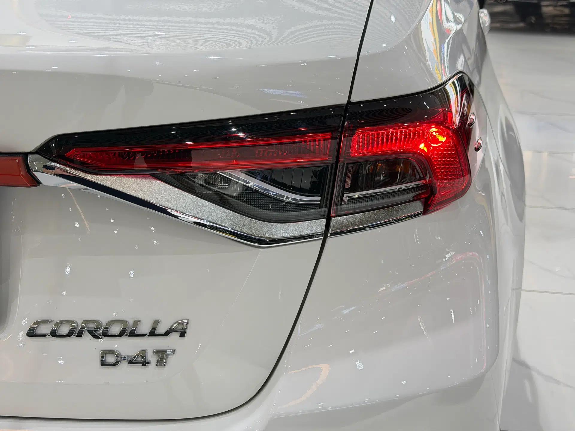 Toyota Corolla 2021 1.2T S-CVT Elite PLUS Edition — миниатюра 9