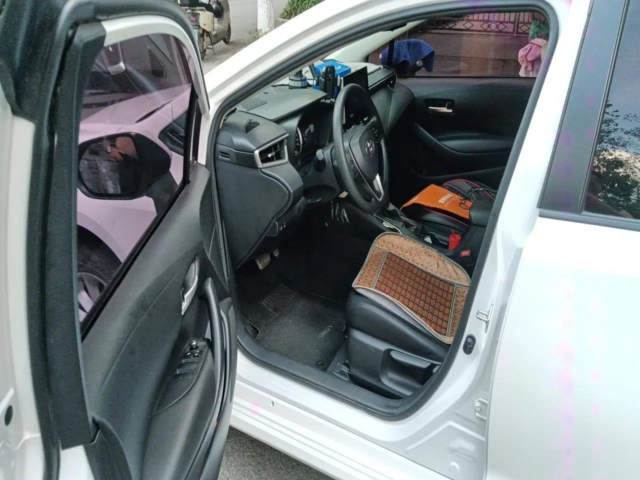 Toyota Corolla 2021 1.2T S-CVT Elite PLUS Edition — миниатюра 16