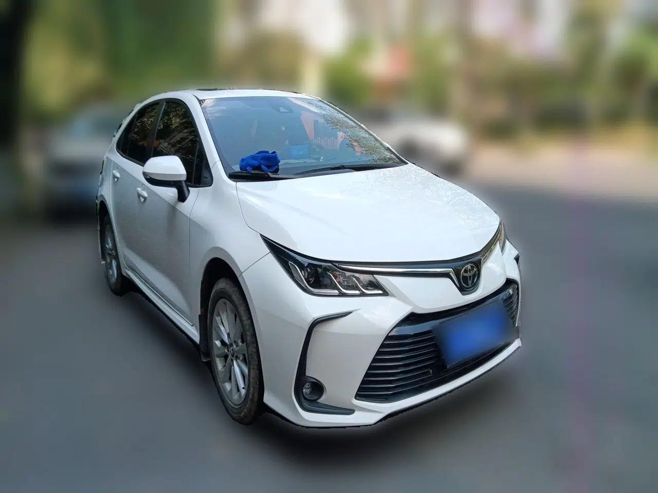 Toyota Corolla 2021 1.2T S-CVT Elite PLUS Edition — миниатюра 3