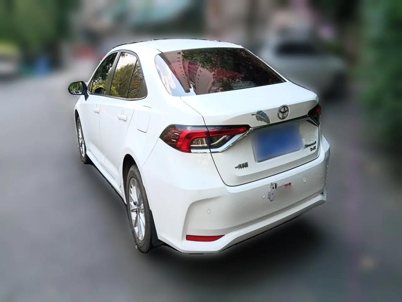 Toyota Corolla 2021 1.2T S-CVT Elite PLUS Edition — миниатюра 4