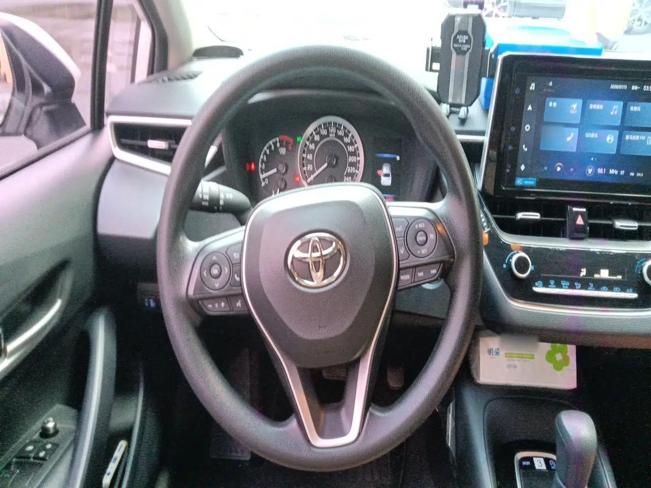 Toyota Corolla 2021 1.2T S-CVT Elite PLUS Edition — миниатюра 10