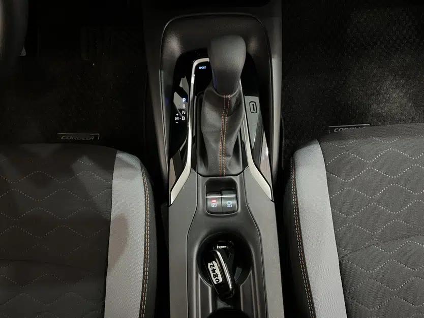 Toyota Corolla 2022 1.2T S-CVT Pioneer PLUS Edition — миниатюра 12