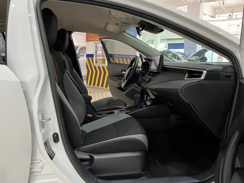 Toyota Corolla 2022 1.2T S-CVT Pioneer PLUS Edition — миниатюра 18