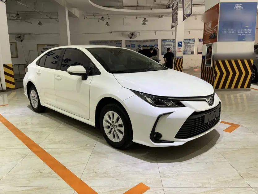 Toyota Corolla 2022 1.2T S-CVT Pioneer PLUS Edition — миниатюра 3
