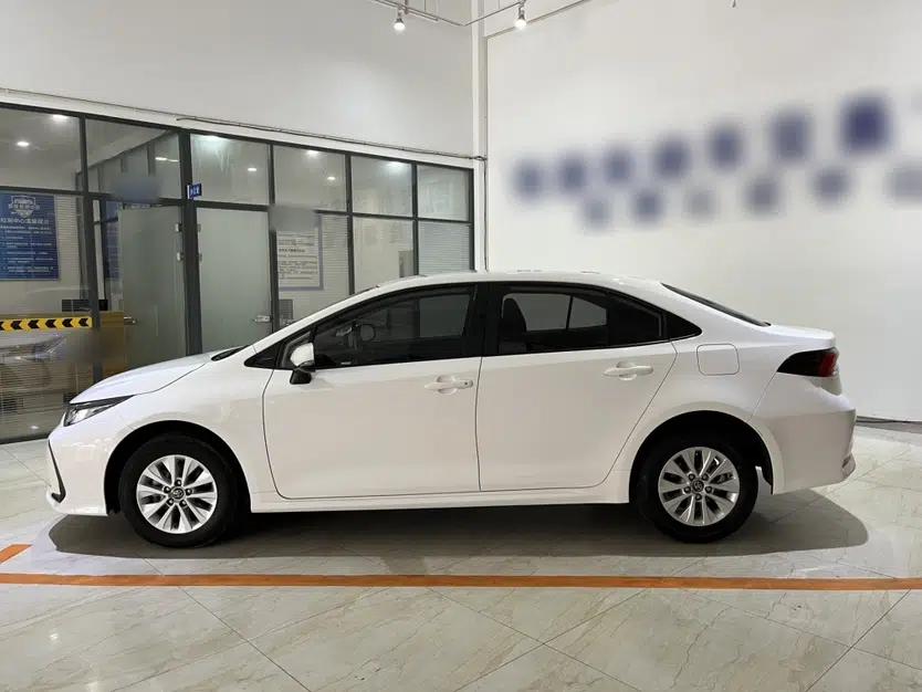 Toyota Corolla 2022 1.2T S-CVT Pioneer PLUS Edition — миниатюра 4