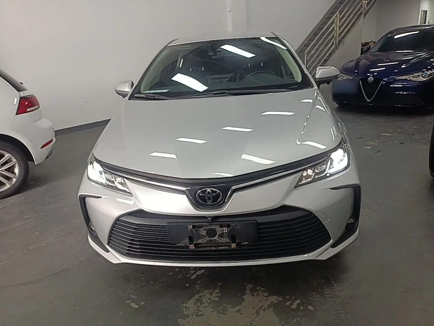 Toyota Corolla 2022 1.2T S-CVT Pioneer PLUS Edition — миниатюра 2