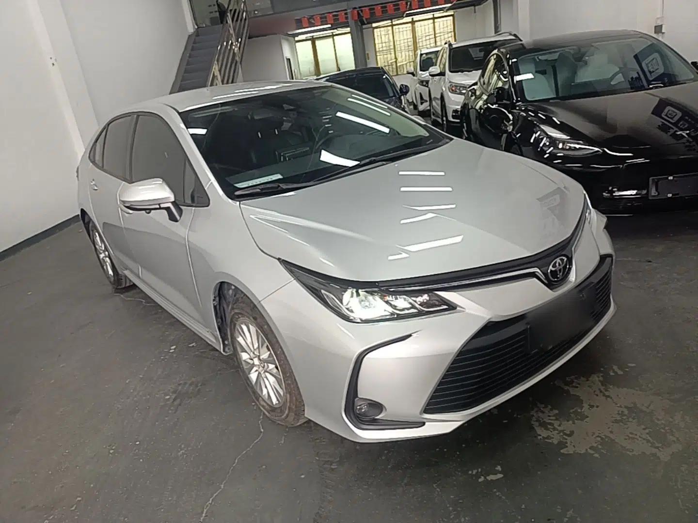 Toyota Corolla 2022 1.2T S-CVT Pioneer PLUS Edition — миниатюра 3