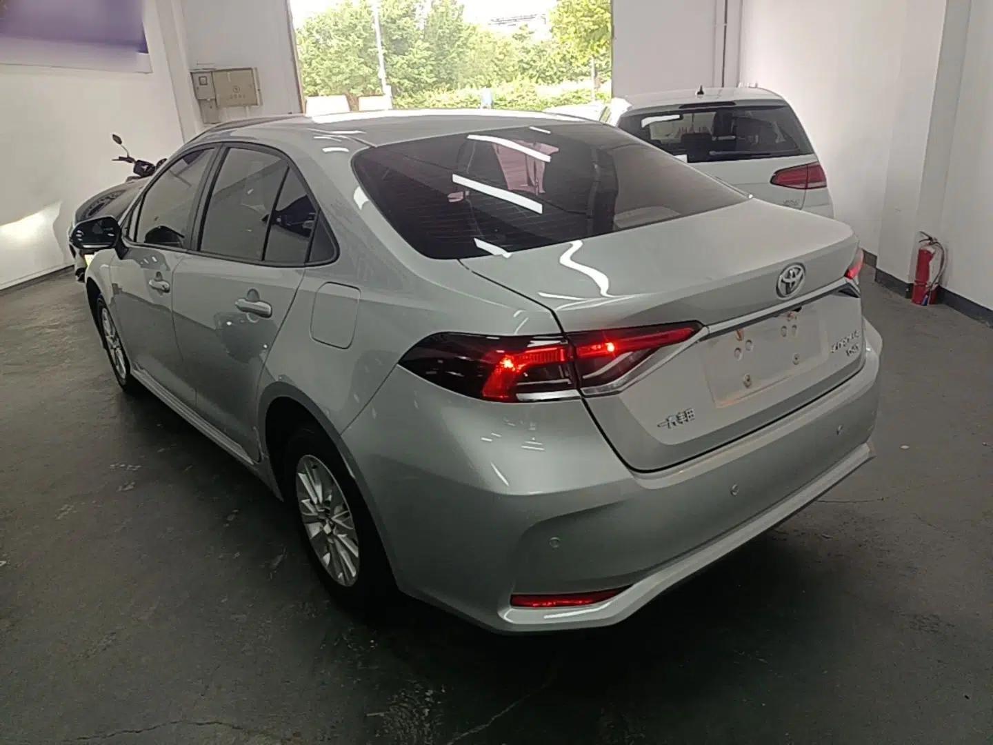 Toyota Corolla 2022 1.2T S-CVT Pioneer PLUS Edition — миниатюра 4