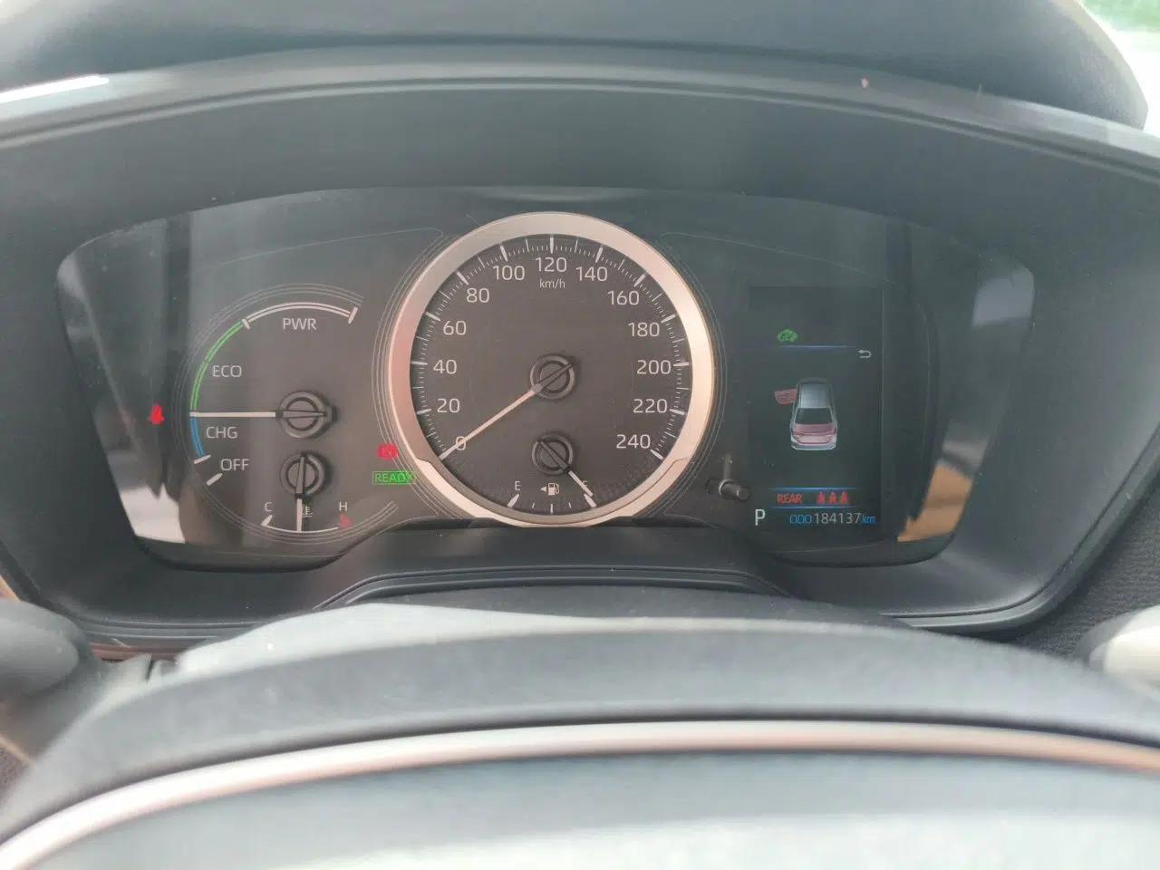 Toyota Corolla 2022 Dual-Motor 1.8L E-CVT Pioneer Edition — миниатюра 11