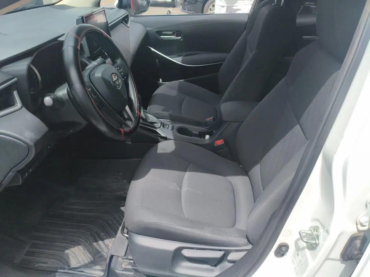 Toyota Corolla 2022 Dual-Motor 1.8L E-CVT Pioneer Edition — миниатюра 15