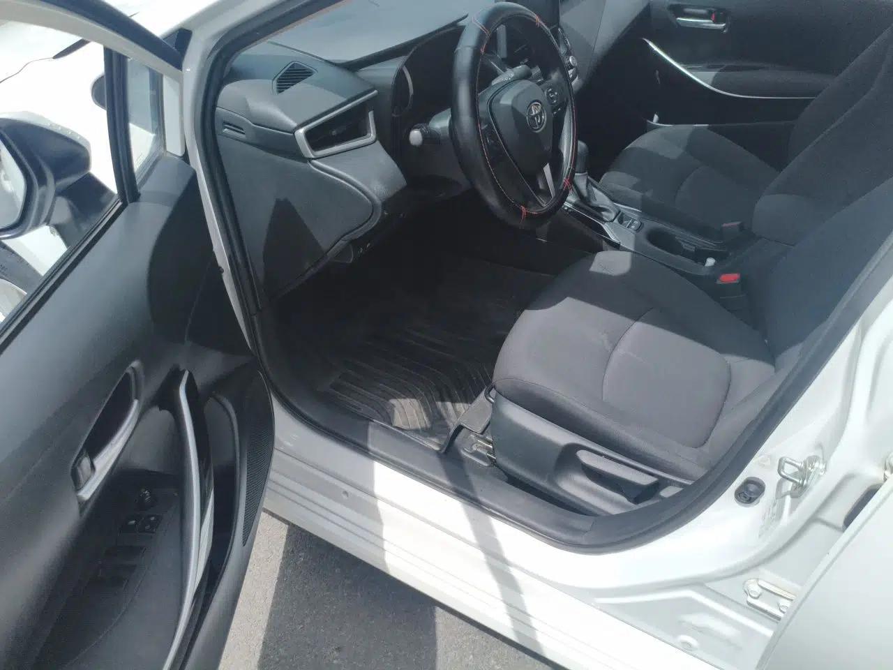 Toyota Corolla 2022 Dual-Motor 1.8L E-CVT Pioneer Edition — миниатюра 16