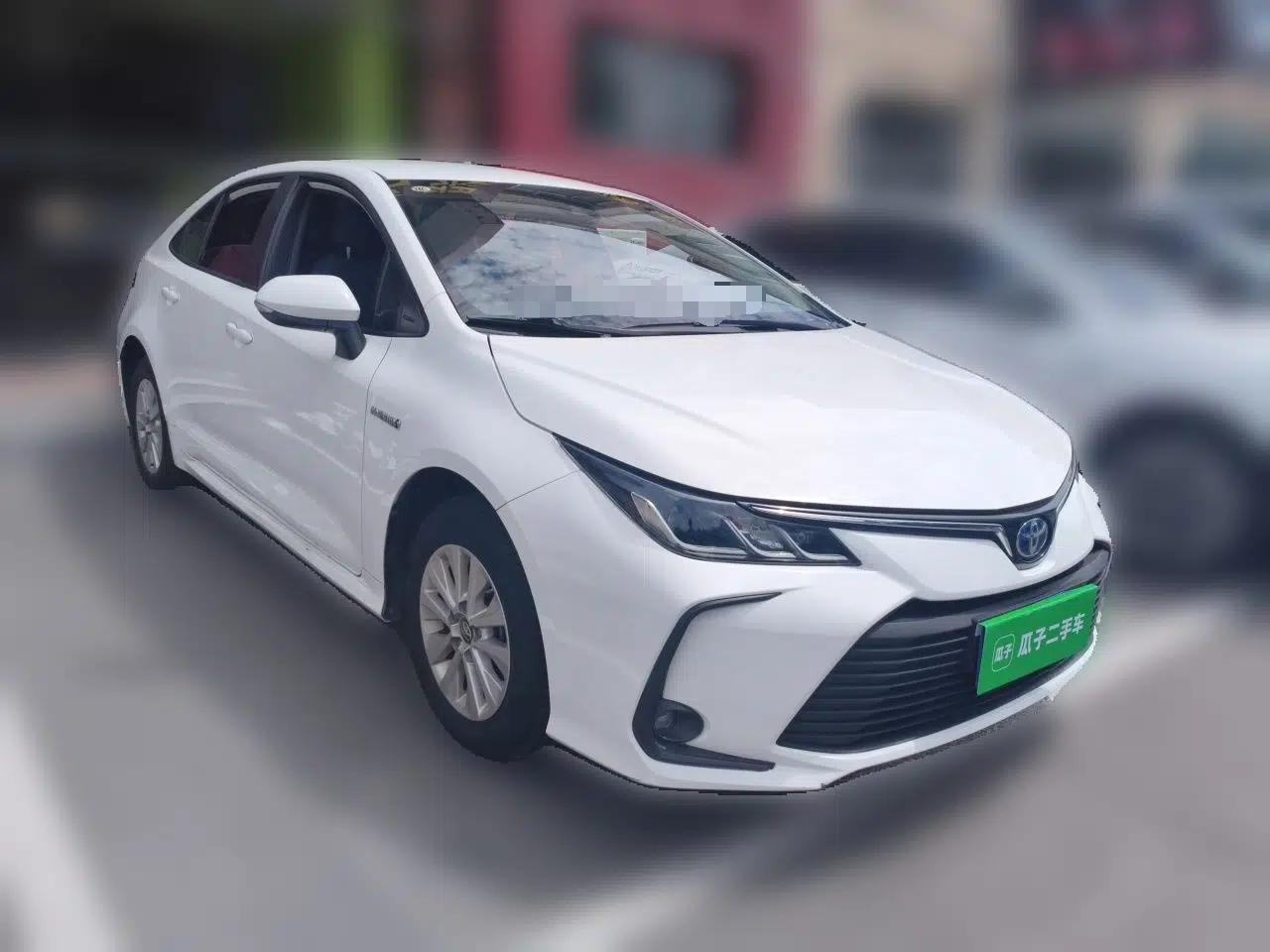 Toyota Corolla 2022 Dual-Motor 1.8L E-CVT Pioneer Edition — миниатюра 3