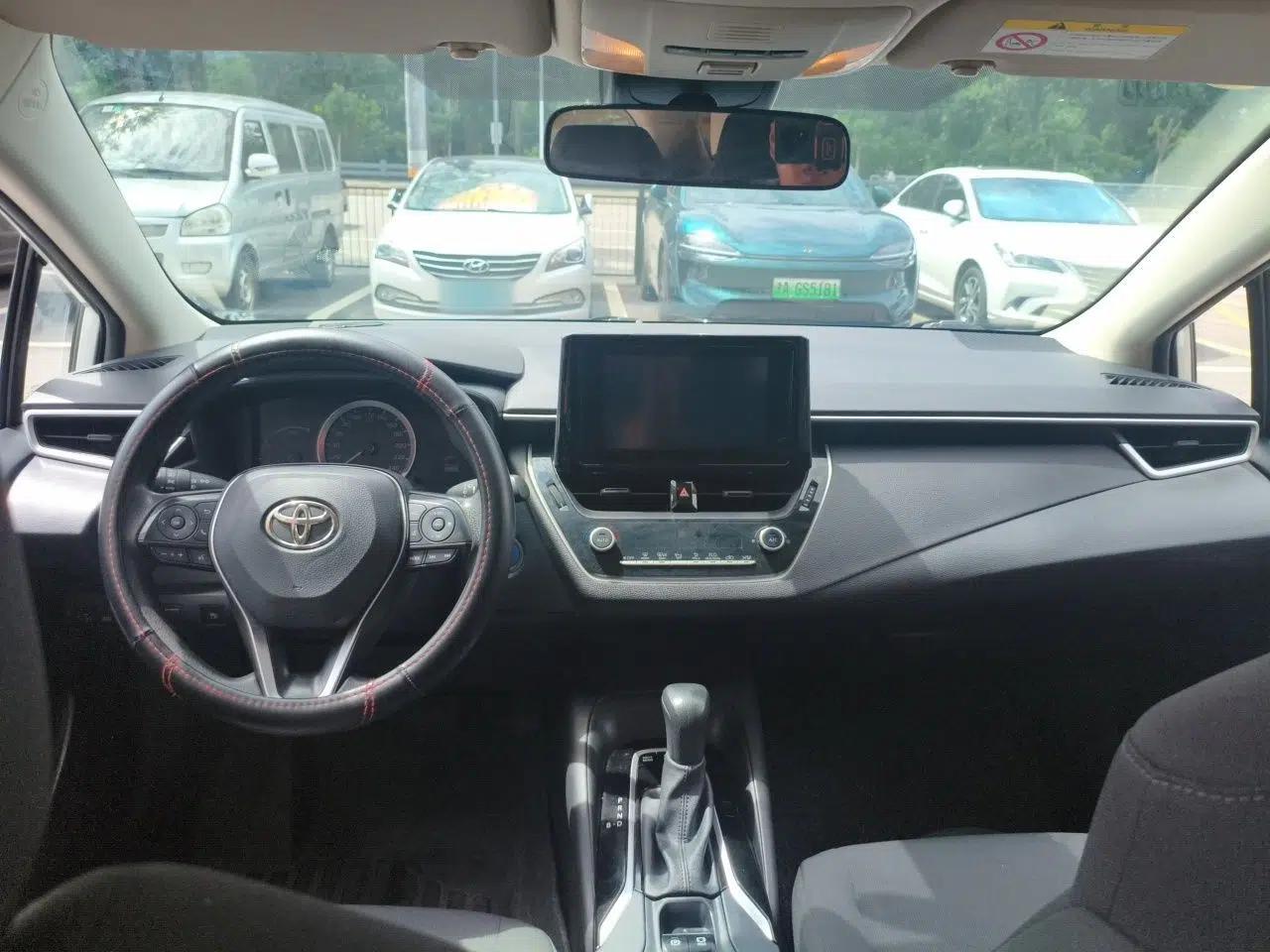 Toyota Corolla 2022 Dual-Motor 1.8L E-CVT Pioneer Edition — миниатюра 9