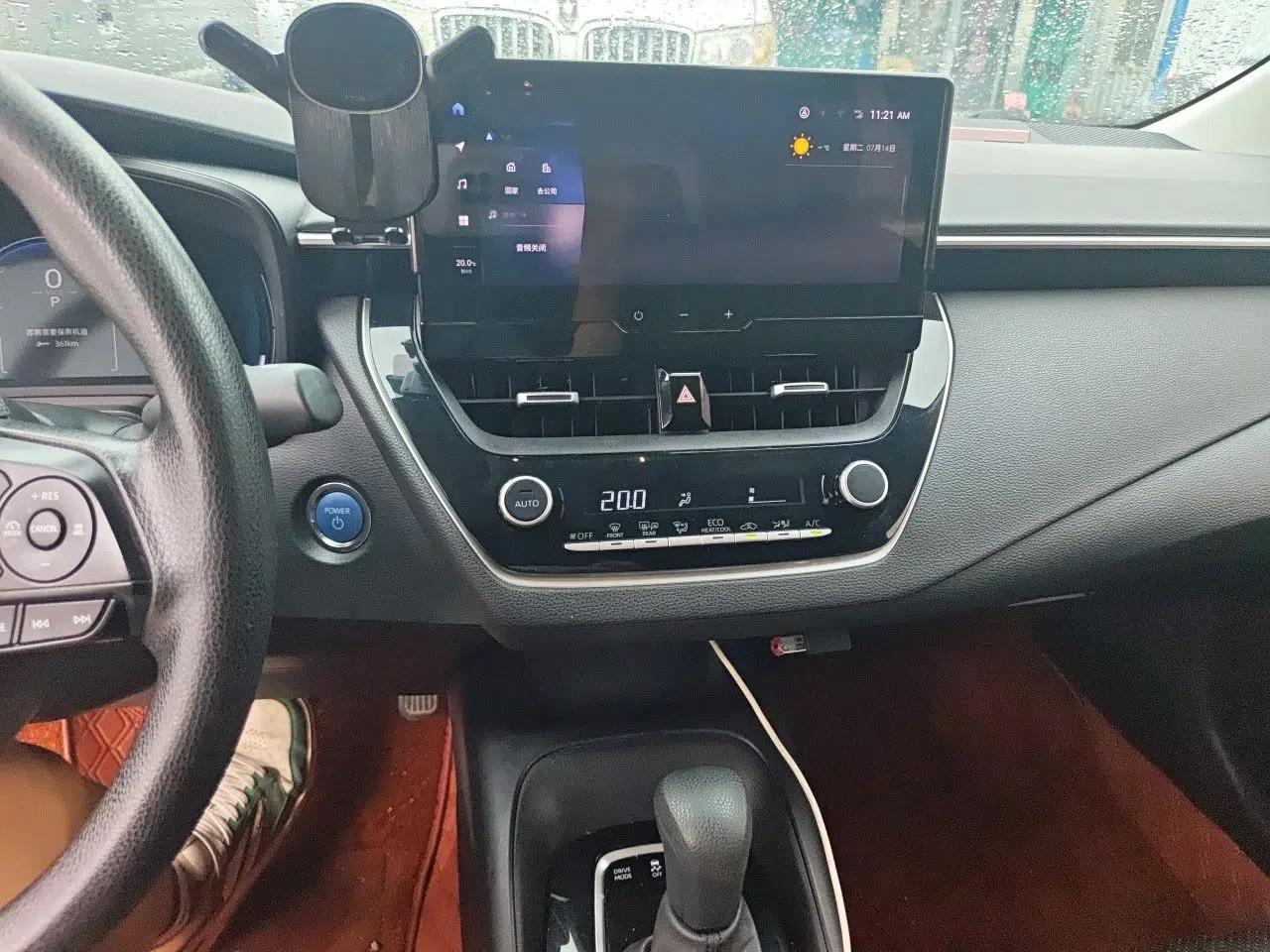 Toyota Corolla 2023 1.8L Smart Electric Hybrid Dual-Motor Elite Edition — миниатюра 13