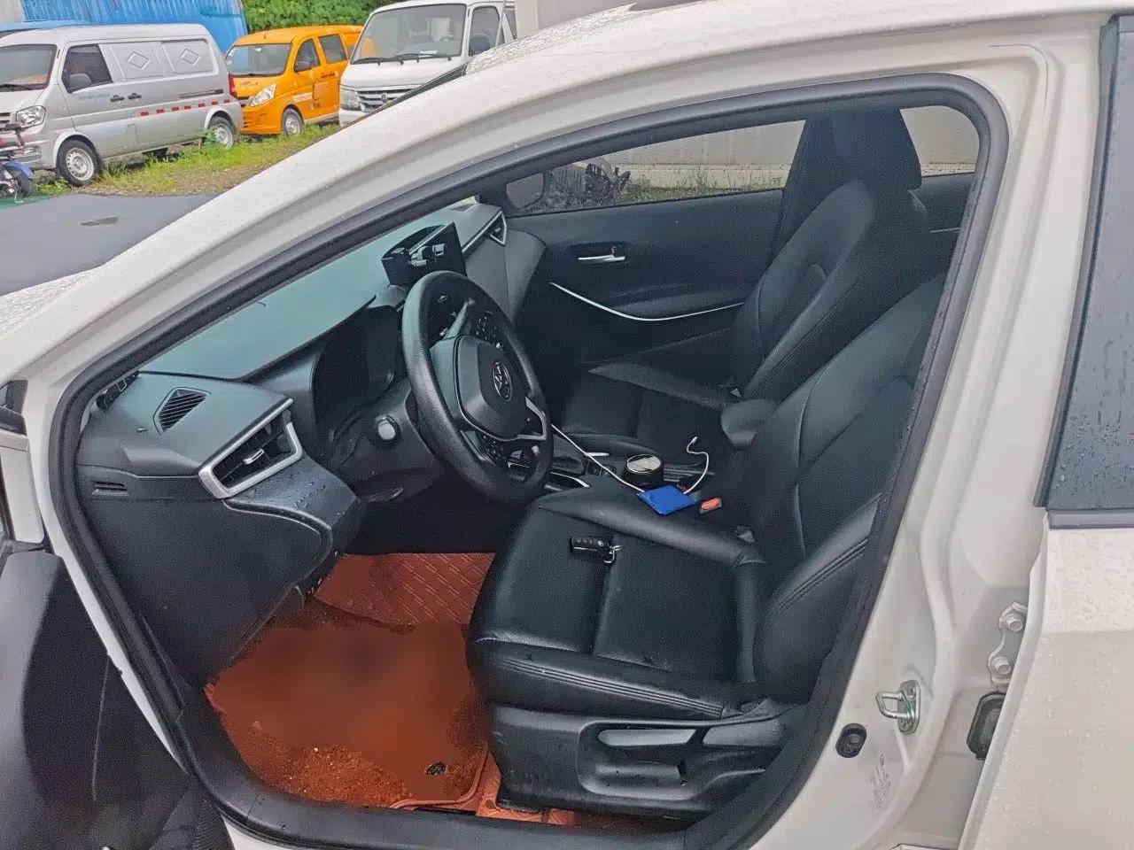 Toyota Corolla 2023 1.8L Smart Electric Hybrid Dual-Motor Elite Edition — миниатюра 15
