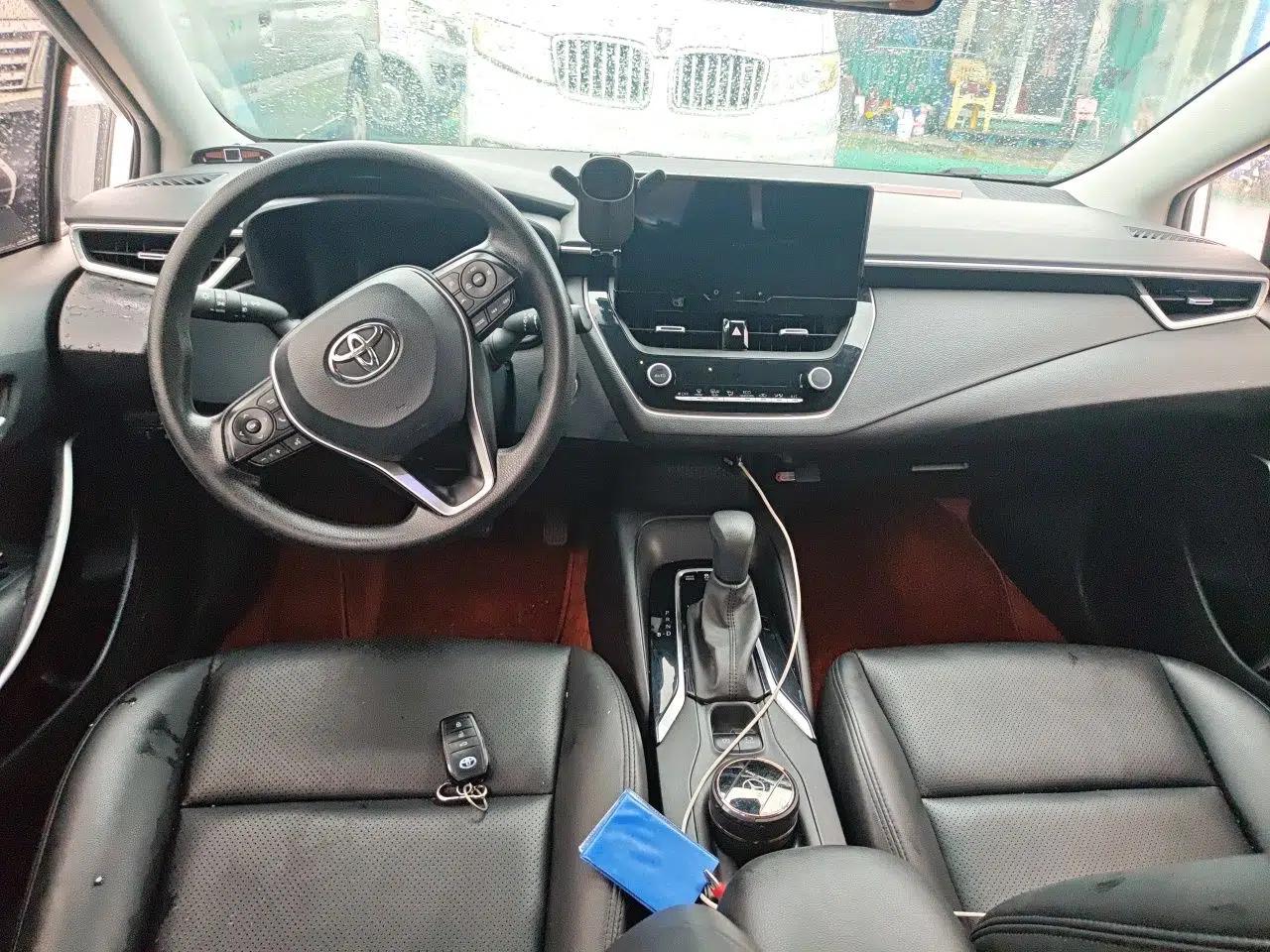 Toyota Corolla 2023 1.8L Smart Electric Hybrid Dual-Motor Elite Edition — миниатюра 9