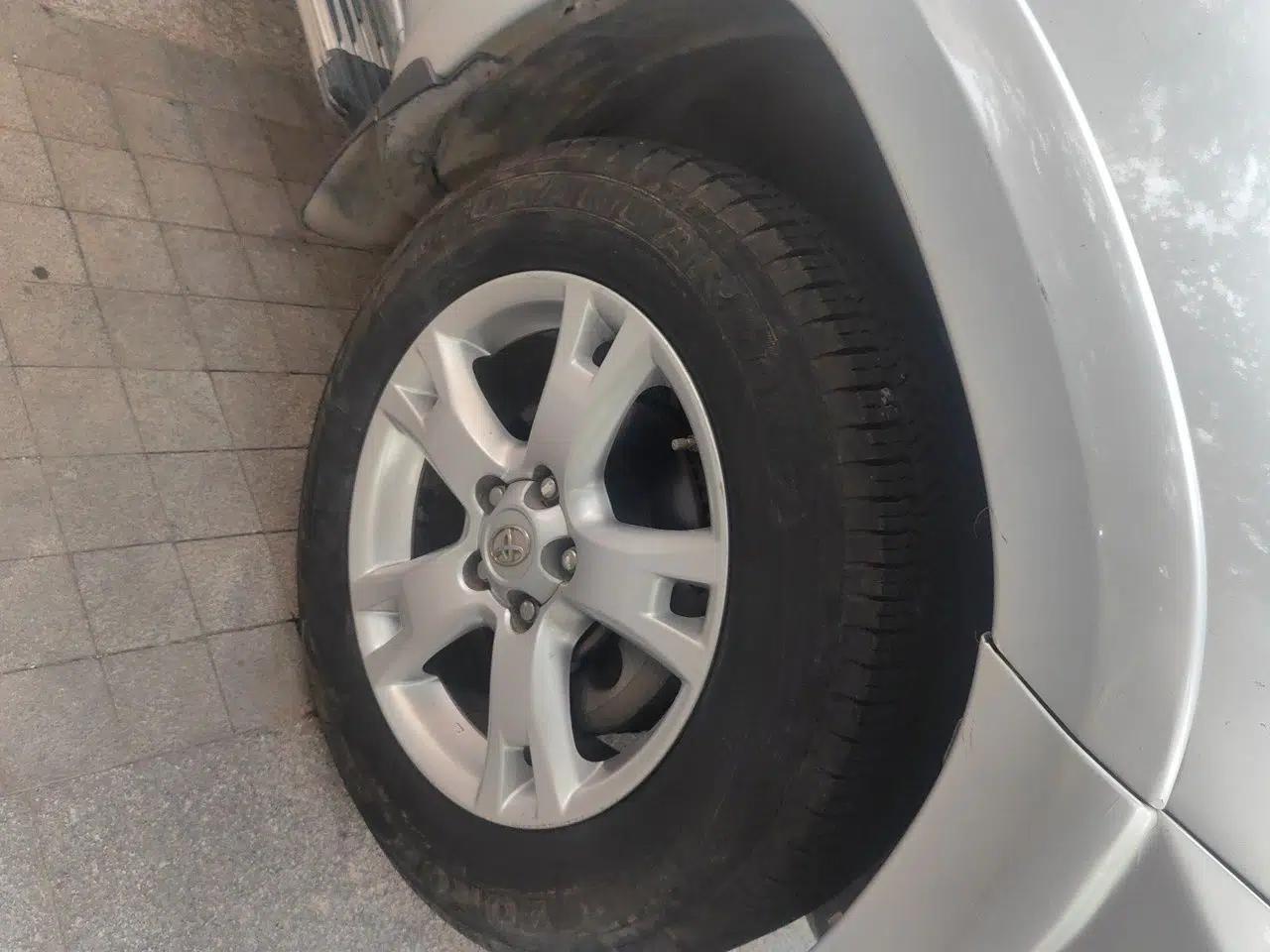 Toyota RAV4 2011 2.0L Automatic Luxury Edition — миниатюра 8
