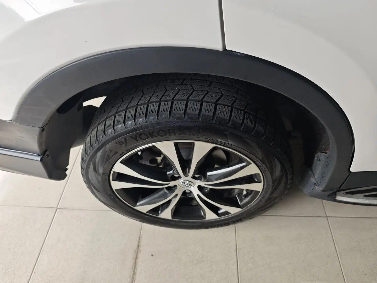 Toyota RAV4 2013 2.5L Automatic 4x4 Luxury Edition — миниатюра 11