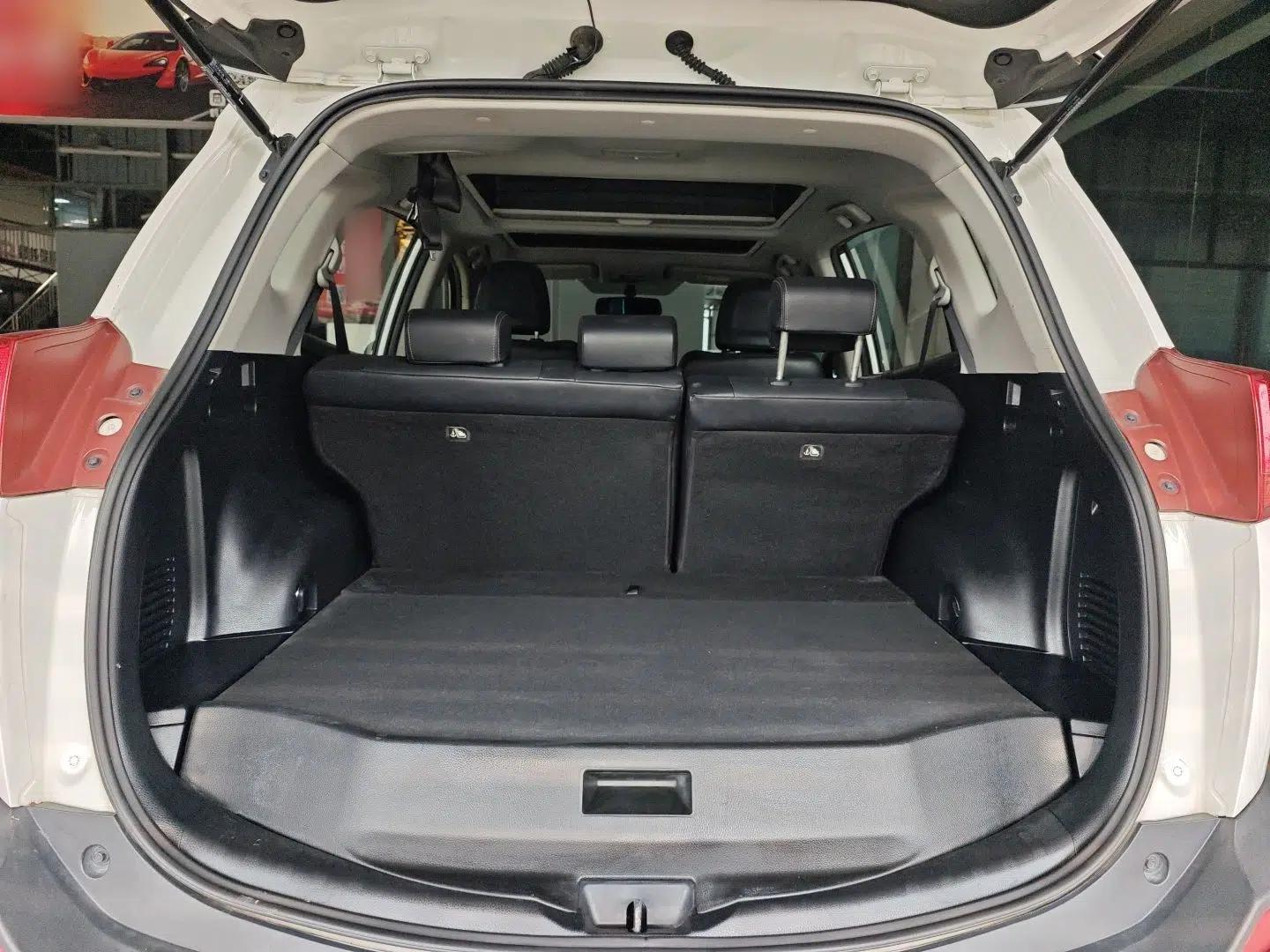 Toyota RAV4 2013 2.5L Automatic 4x4 Luxury Edition — миниатюра 22