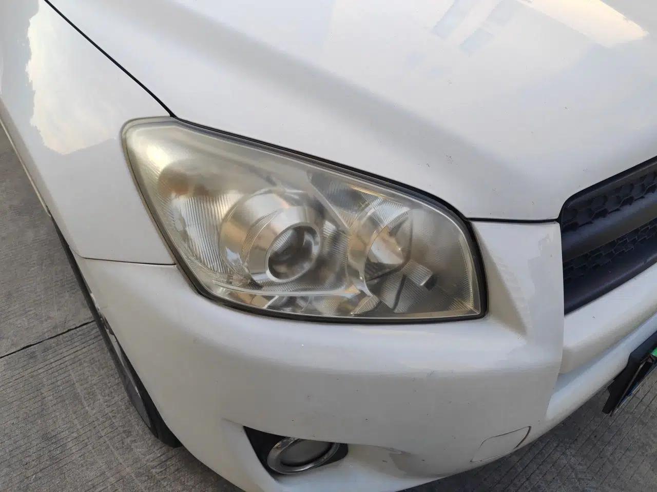 Toyota RAV4 2011 2.0L Automatic Classic Edition — миниатюра 7