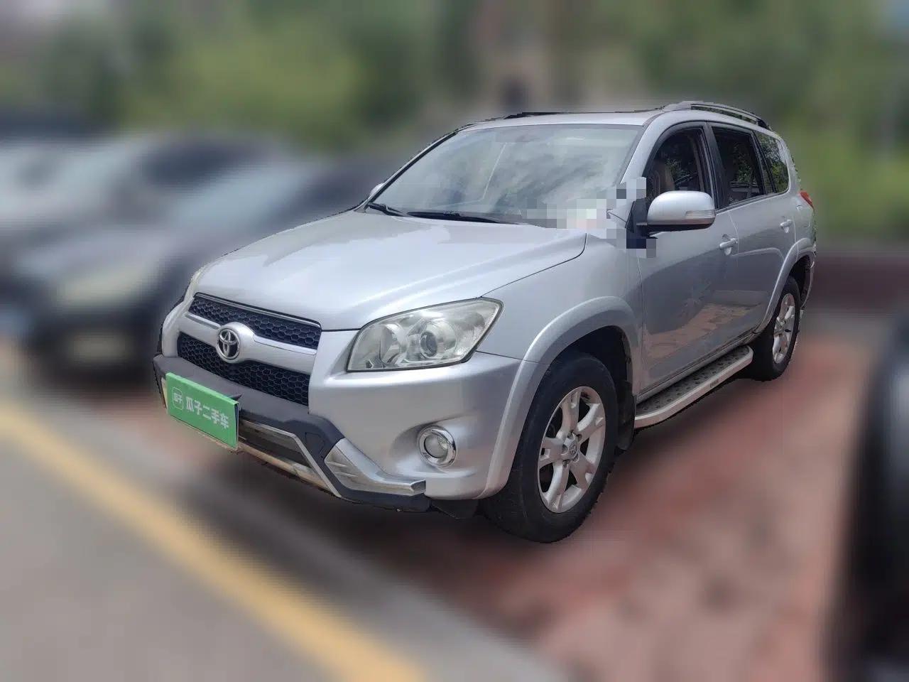 Toyota RAV4 2011 2.0L Automatic 4x4 Edition — миниатюра 1