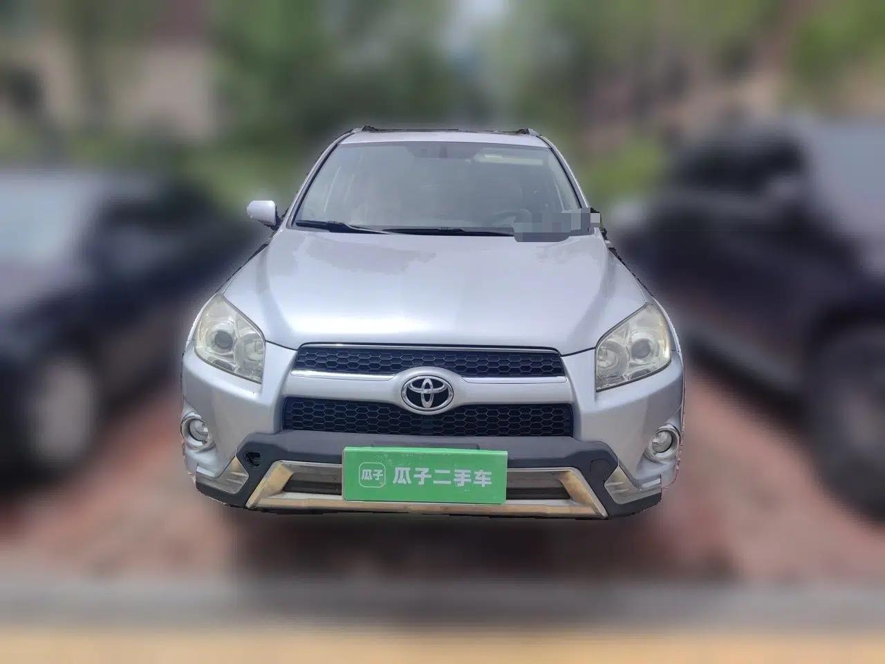 Toyota RAV4 2011 2.0L Automatic 4x4 Edition — миниатюра 2