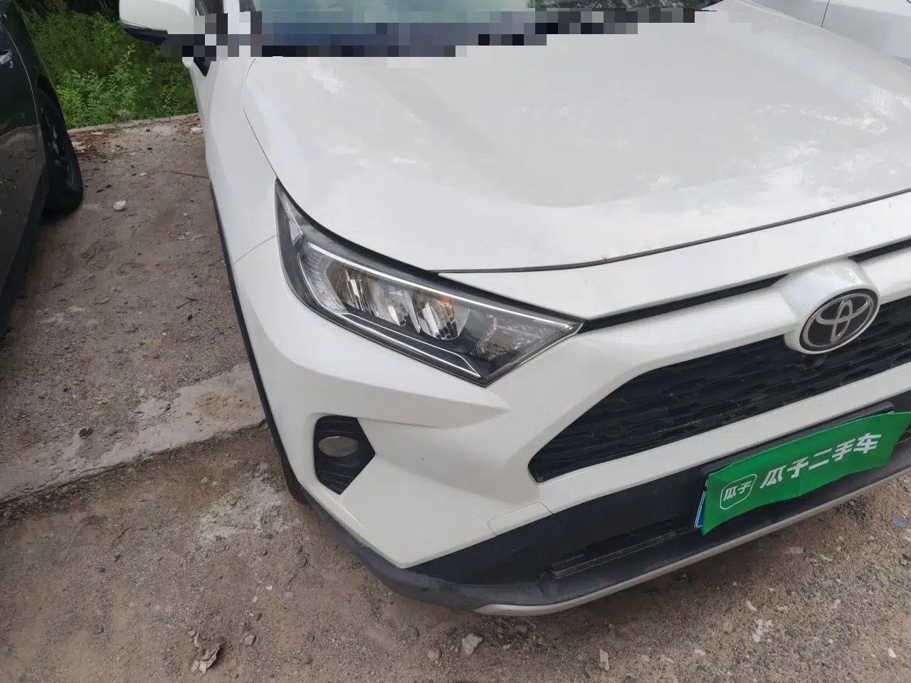 Toyota RAV4 2021 2.0L CVT Two-Wheel Drive Fashion PLUS Edition — миниатюра 7