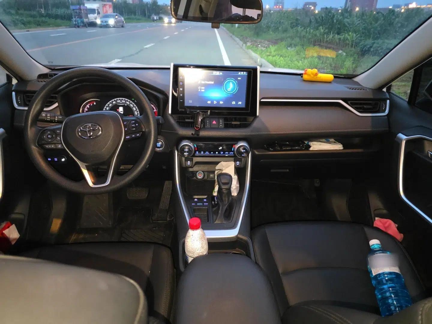 Toyota RAV4 2020 2.0L CVT Two-Wheel Drive Fashion Edition — миниатюра 9
