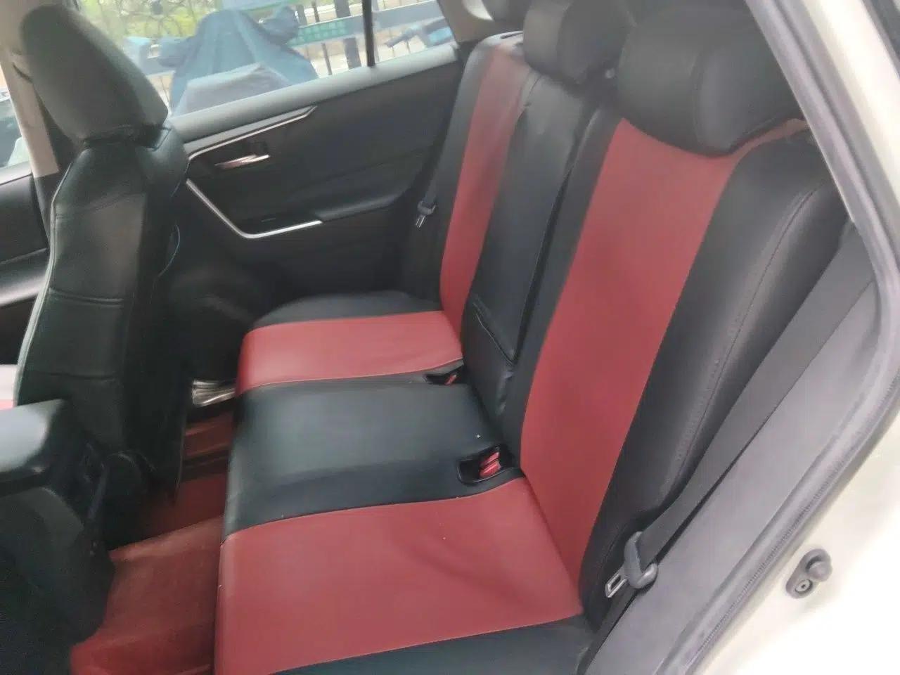 Toyota RAV4 2020 2.0L CVT Two-Wheel Drive Fashion Edition — миниатюра 17