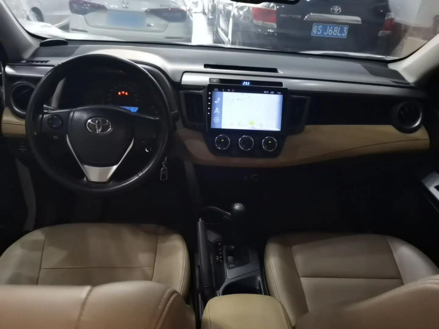 Toyota RAV4 2016 2.0L CVT Two-Wheel Drive Urban Edition China V Standard — миниатюра 12