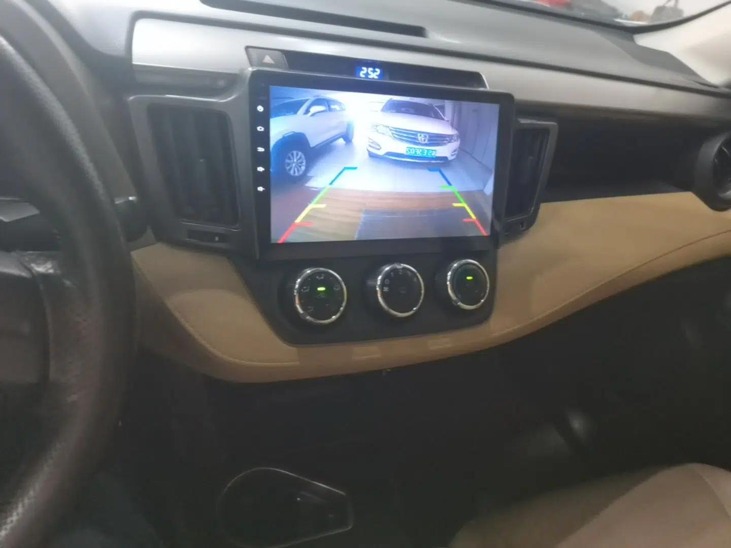 Toyota RAV4 2016 2.0L CVT Two-Wheel Drive Urban Edition China V Standard — миниатюра 15