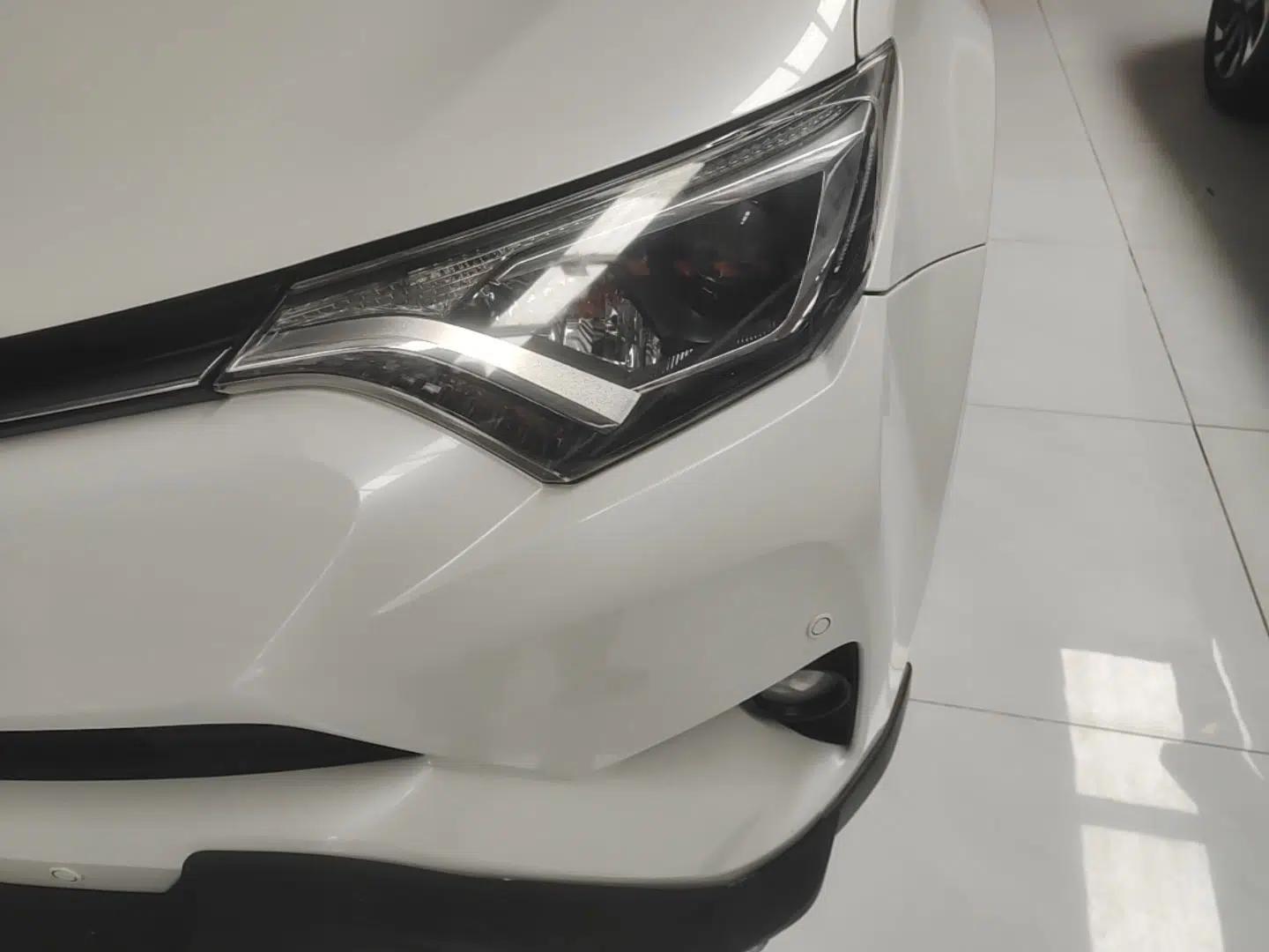 Toyota RAV4 2016 2.0L CVT Two-Wheel Drive Comfort Edition China V Standard — миниатюра 8
