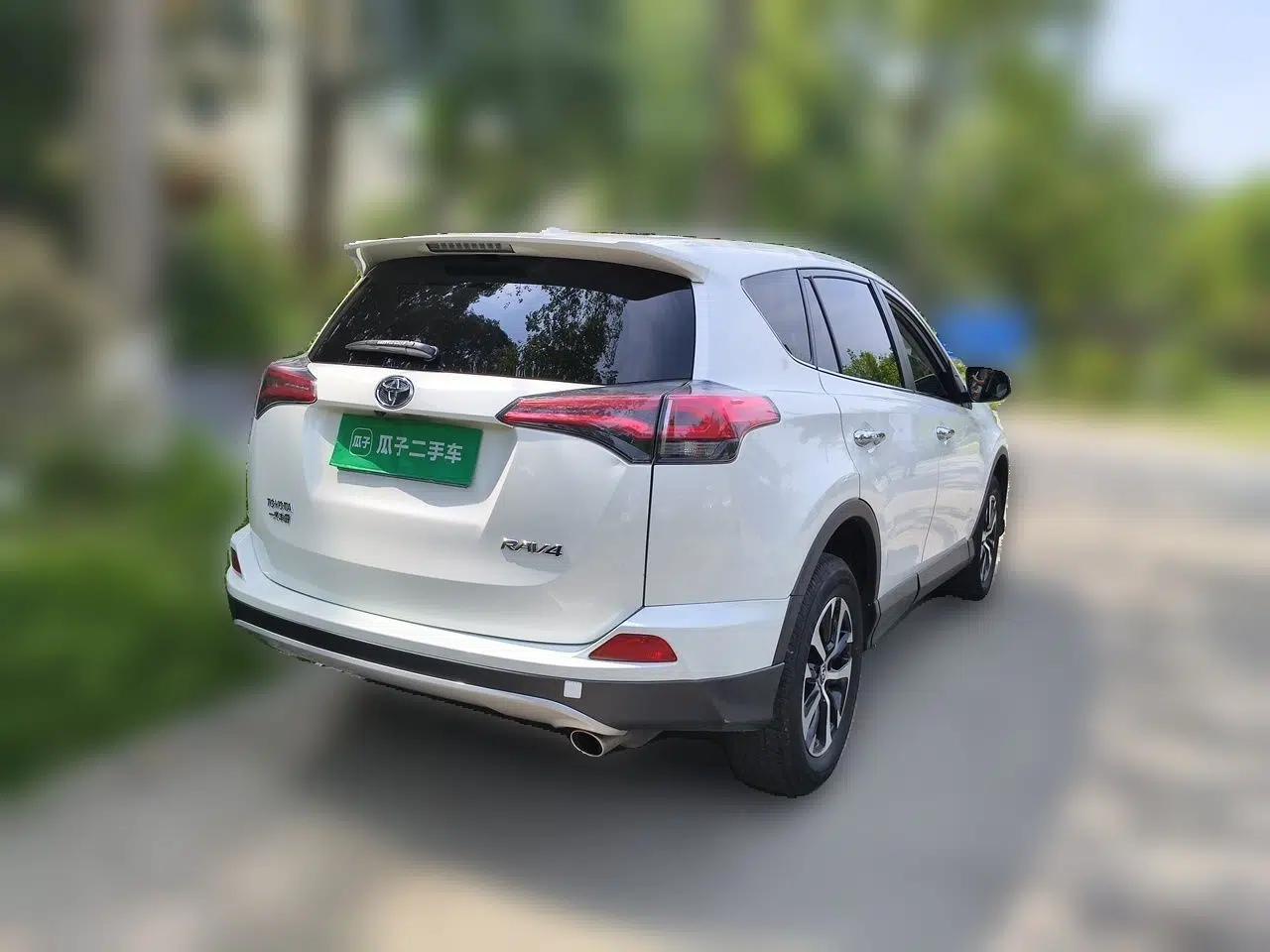 Toyota RAV4 2019 2.0L CVT Two-Wheel Drive ZhiShang Version China VI Standard — миниатюра 6
