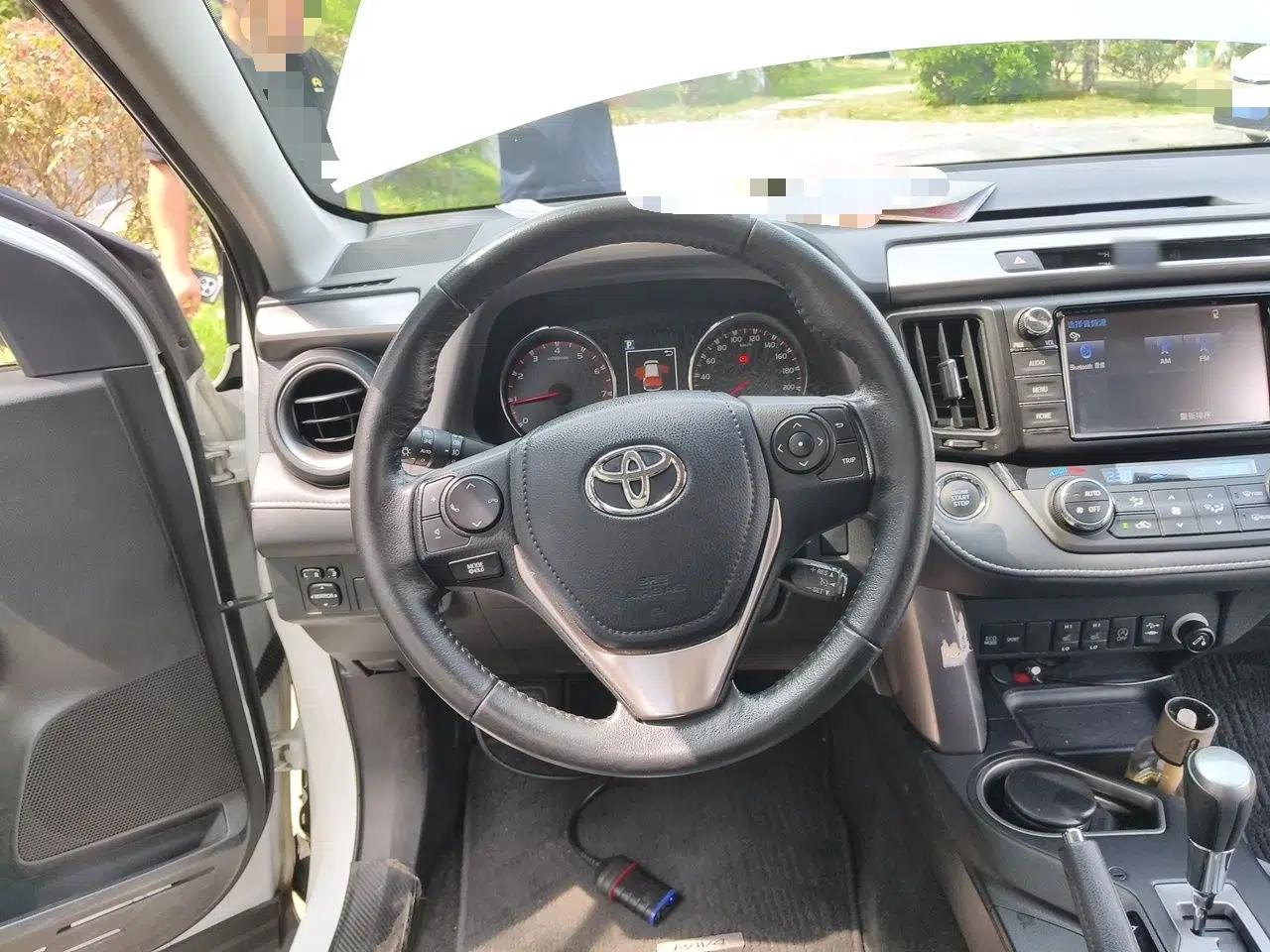 Toyota RAV4 2019 2.0L CVT Two-Wheel Drive ZhiShang Version China VI Standard — миниатюра 10