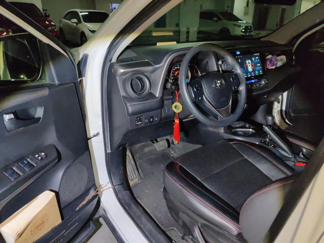 Toyota RAV4 2019 2.0L CVT Two-Wheel Drive Luxury Version China VI Standard — миниатюра 16