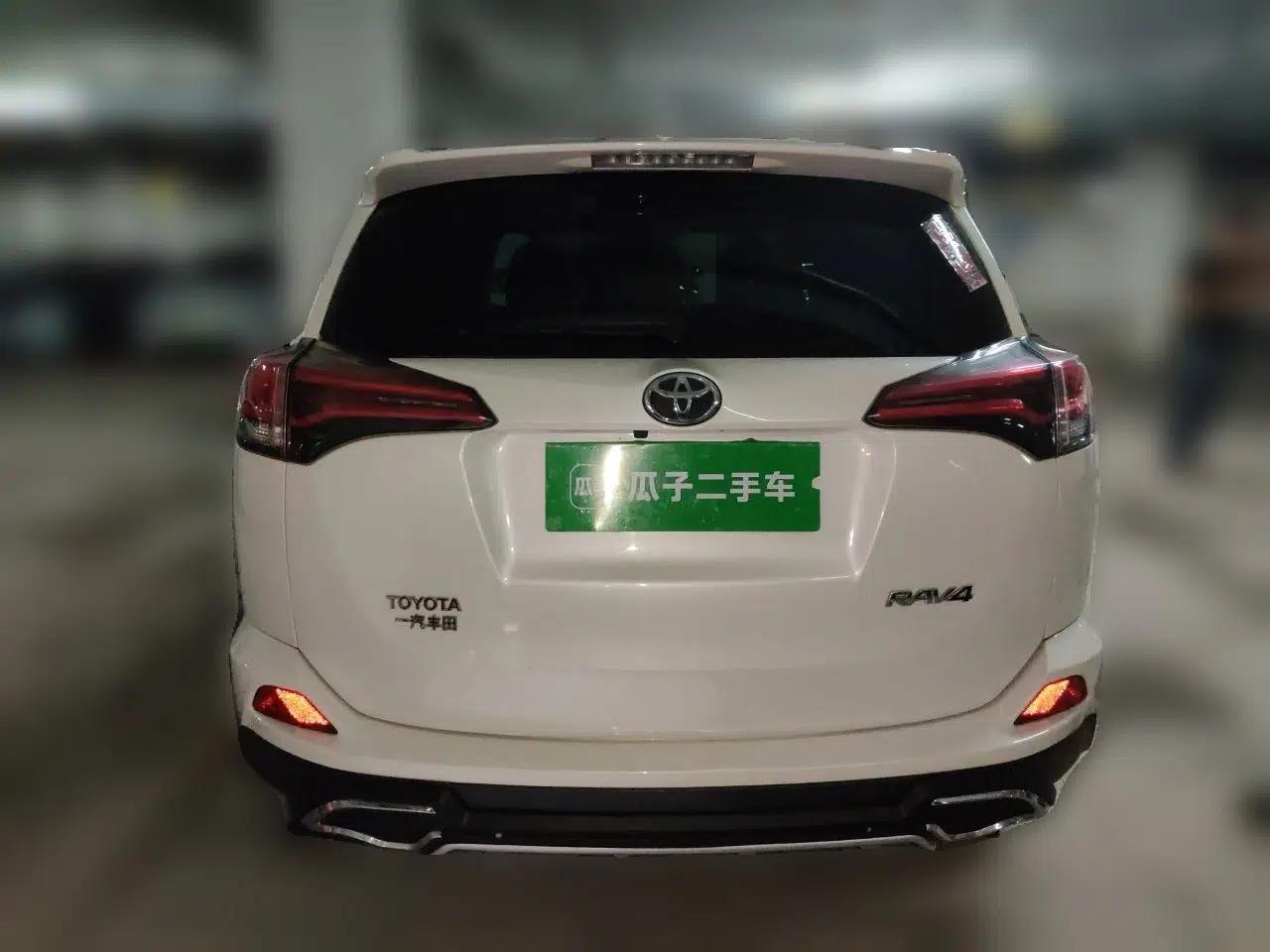 Toyota RAV4 2019 2.0L CVT Two-Wheel Drive Luxury Version China VI Standard — миниатюра 5