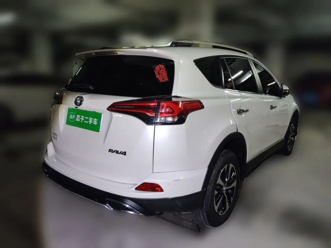 Toyota RAV4 2019 2.0L CVT Two-Wheel Drive Luxury Version China VI Standard — миниатюра 6