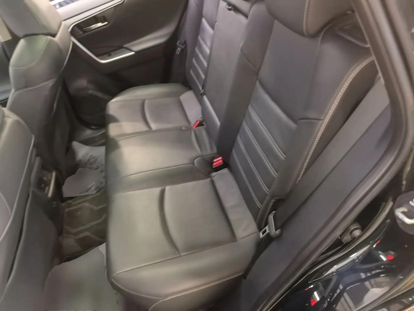 Toyota RAV4 2023 2.0L CVT Two-Wheel Drive Fashion Plus Edition — миниатюра 20