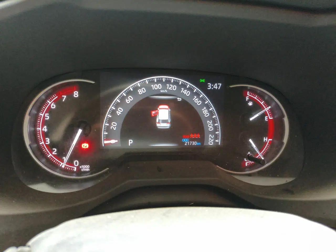Toyota RAV4 2021 2.0L CVT Two-Wheel Drive Fashion PLUS Edition — миниатюра 11