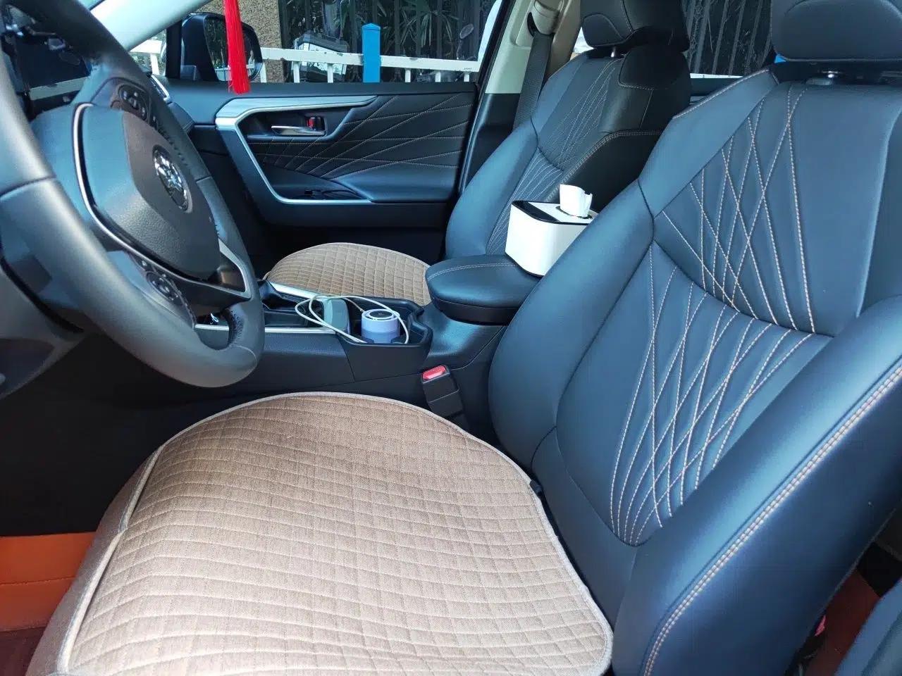 Toyota RAV4 2024 2.0L CVT Two-Wheel Drive Fashion Plus Edition — миниатюра 15