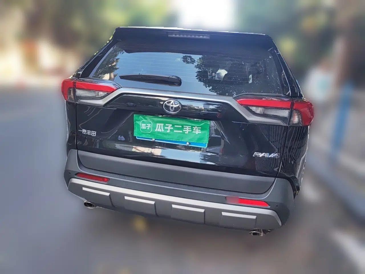 Toyota RAV4 2024 2.0L CVT Two-Wheel Drive Fashion Plus Edition — миниатюра 5